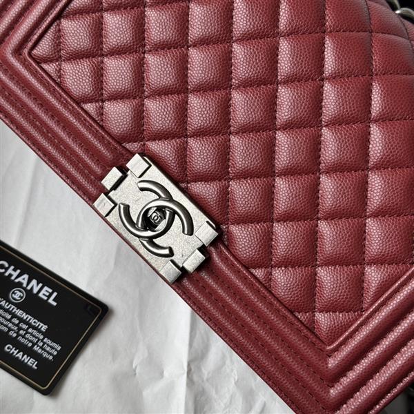 2026127214240398 700